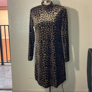 Vintage studio stunning animal print dress